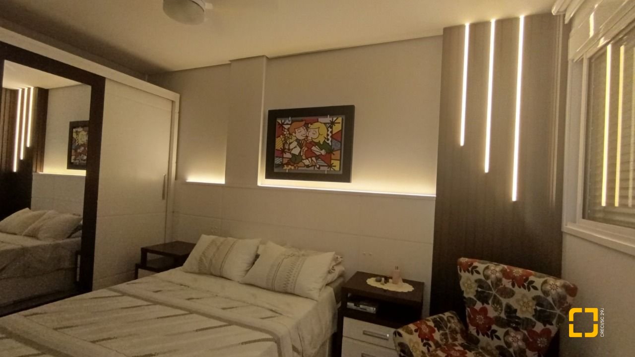 Apartamento com 109m², 4 quartos (sendo 1 suíte), 1 garagem, no bairro Canasvieiras em Florianópolis