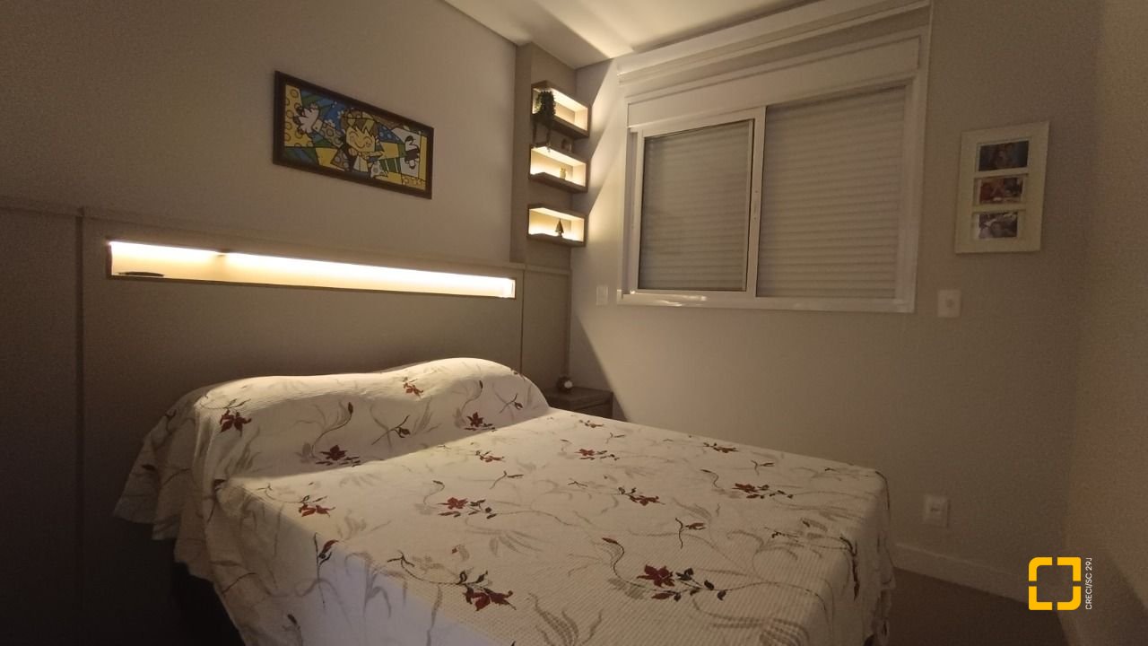 Apartamento com 109m², 4 quartos (sendo 1 suíte), 1 garagem, no bairro Canasvieiras em Florianópolis
