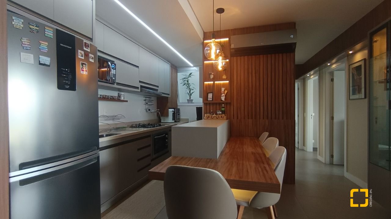 Apartamento com 109m², 4 quartos (sendo 1 suíte), 1 garagem, no bairro Canasvieiras em Florianópolis