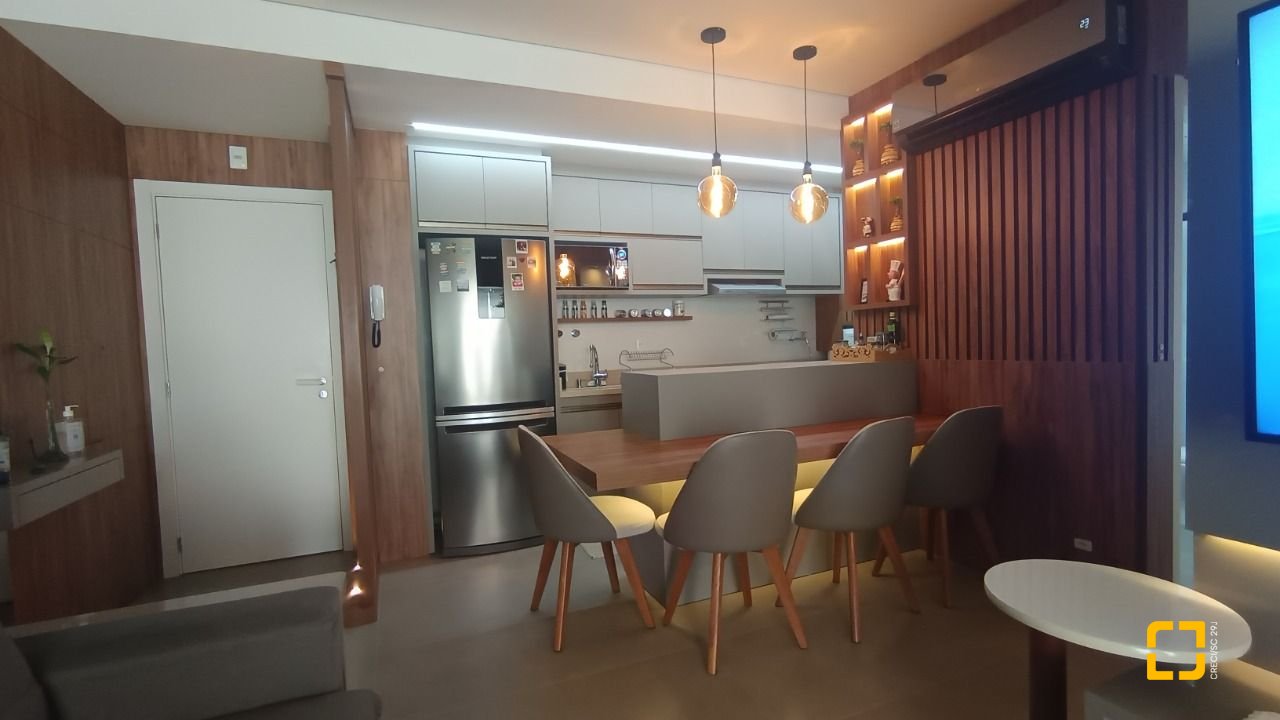 Apartamento com 109m², 4 quartos (sendo 1 suíte), 1 garagem, no bairro Canasvieiras em Florianópolis