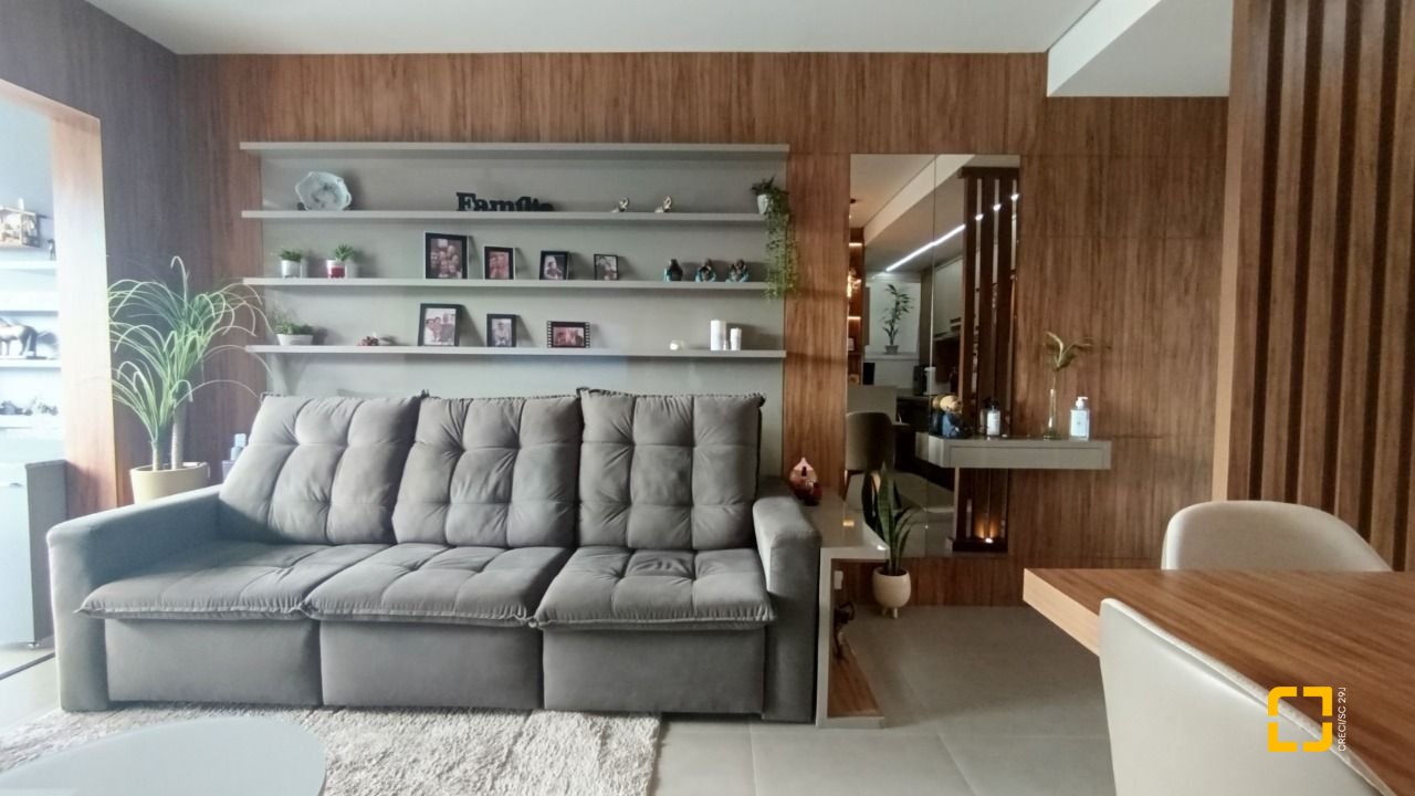 Apartamento com 109m², 4 quartos (sendo 1 suíte), 1 garagem, no bairro Canasvieiras em Florianópolis