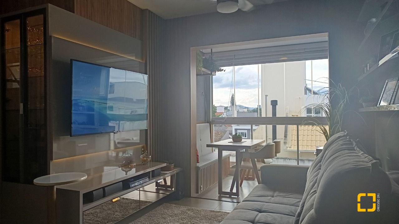 Apartamento com 109m², 4 quartos (sendo 1 suíte), 1 garagem, no bairro Canasvieiras em Florianópolis