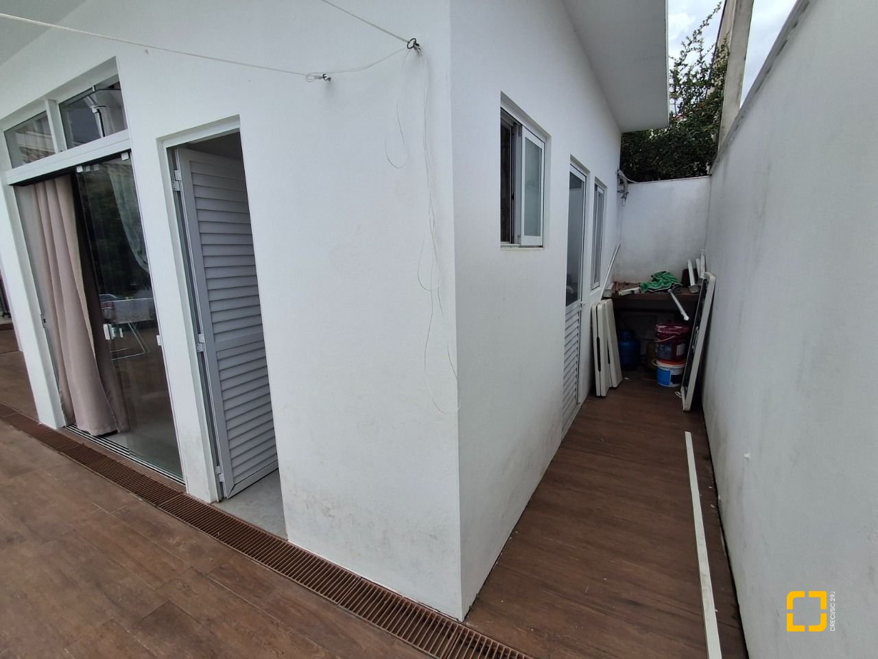 Casa com 235m², 3 quartos (sendo 1 suíte), 2 garagens, no bairro Pedra Branca em Palhoça