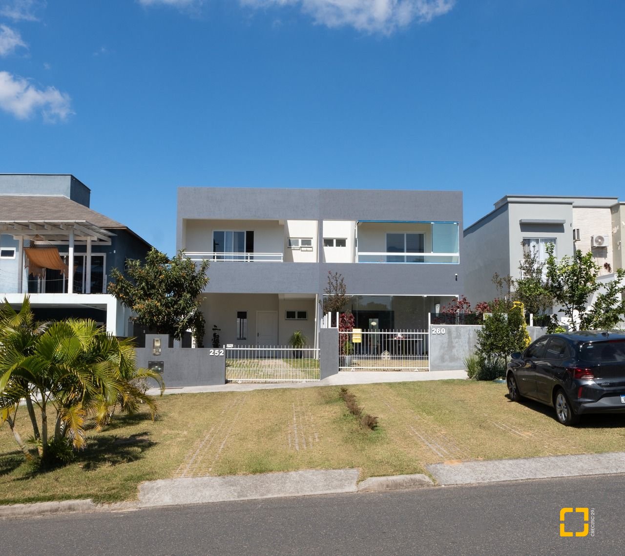 Casa com 151m², 4 quartos (sendo 1 suíte), 4 garagens, no bairro Ingleses em Florianópolis