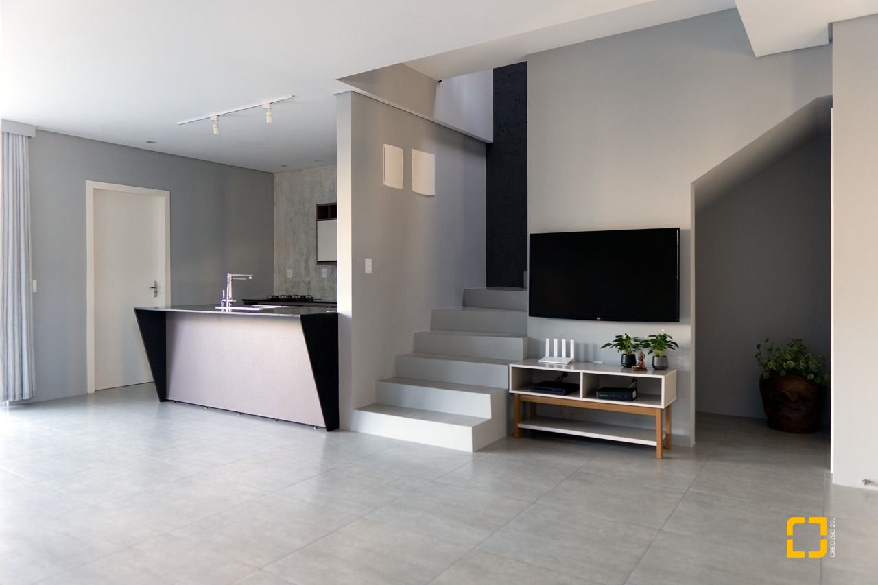 Casa com 151m², 4 quartos (sendo 1 suíte), 4 garagens, no bairro Ingleses em Florianópolis