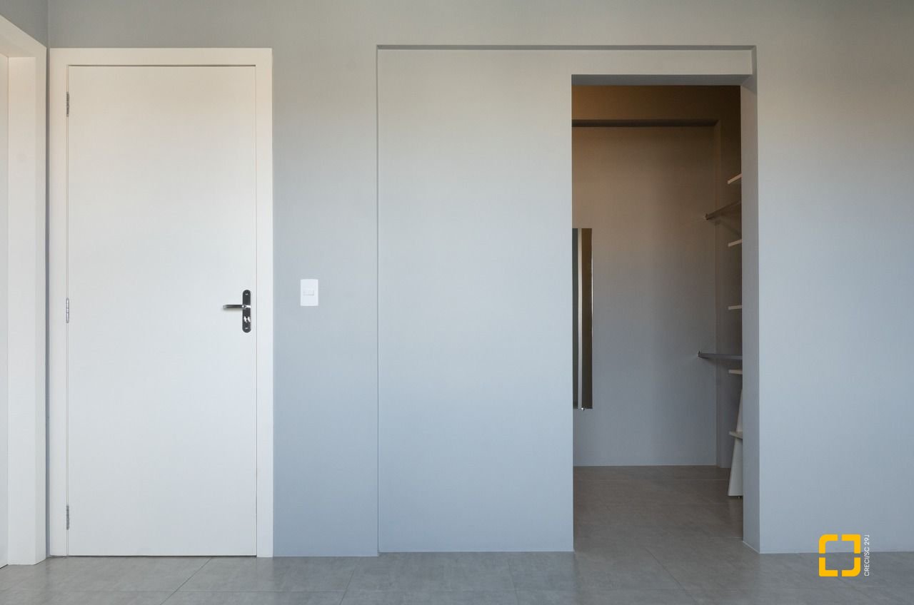 Casa com 151m², 4 quartos (sendo 1 suíte), 4 garagens, no bairro Ingleses em Florianópolis