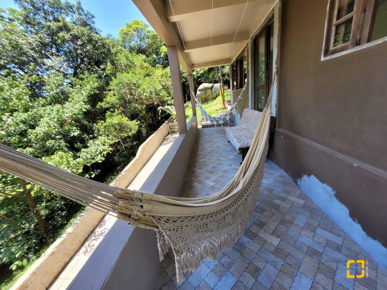 Casa com 210m², 3 quartos, 2 garagens, no bairro Ribeirão da Ilha em Florianópolis