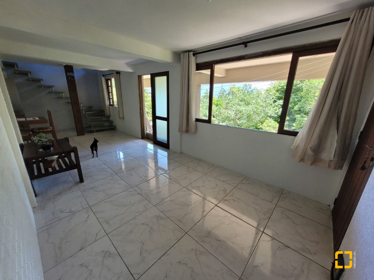 Casa com 210m², 3 quartos, 2 garagens, no bairro Ribeirão da Ilha em Florianópolis