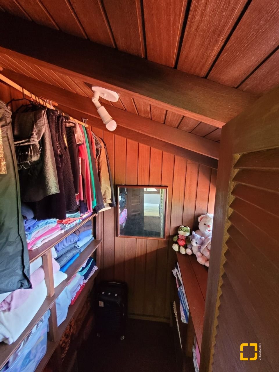 Casa com 210m², 3 quartos, 2 garagens, no bairro Ribeirão da Ilha em Florianópolis