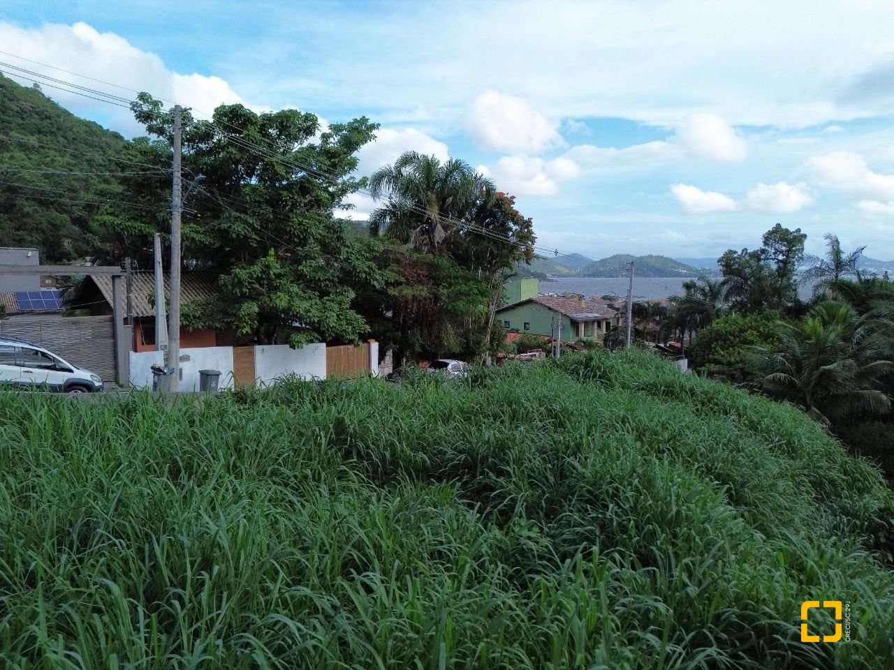 Terreno com 11123m², no bairro Sambaqui em Florianópolis