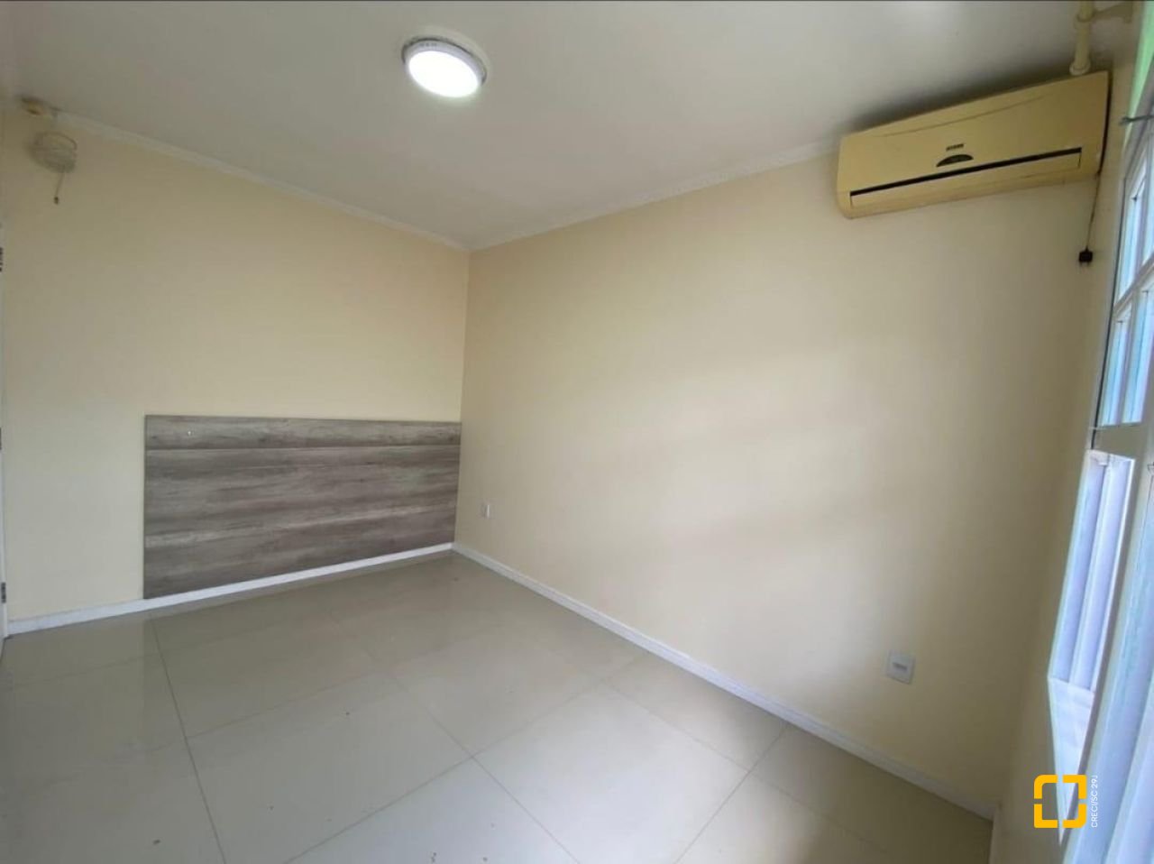 Casa com 189m², 4 quartos (sendo 1 suíte), 4 garagens, no bairro Nossa Senhora do Rosário em São José