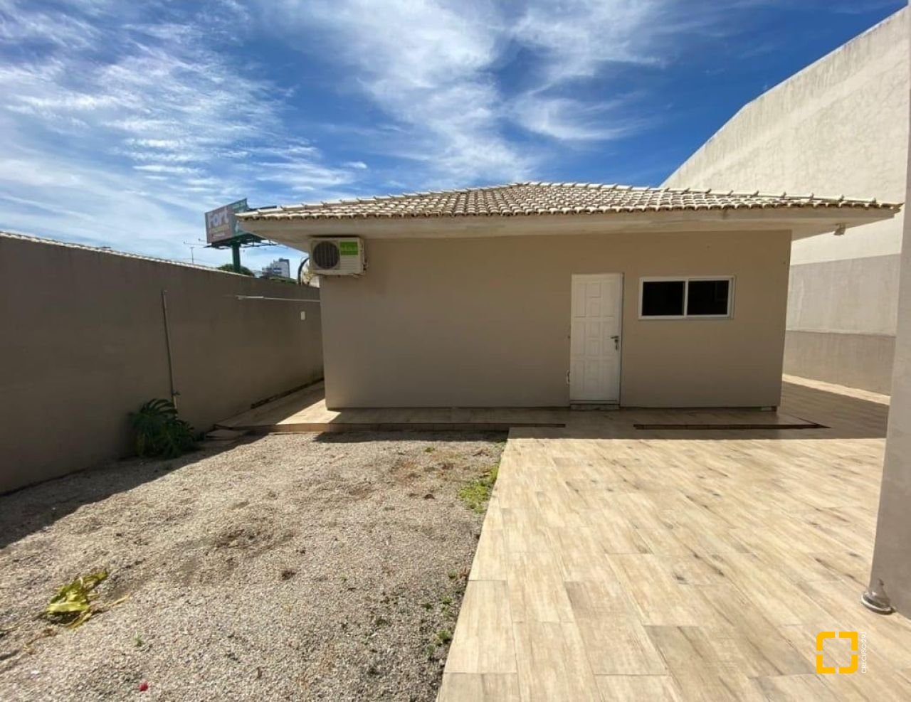 Casa com 189m², 4 quartos (sendo 1 suíte), 4 garagens, no bairro Nossa Senhora do Rosário em São José