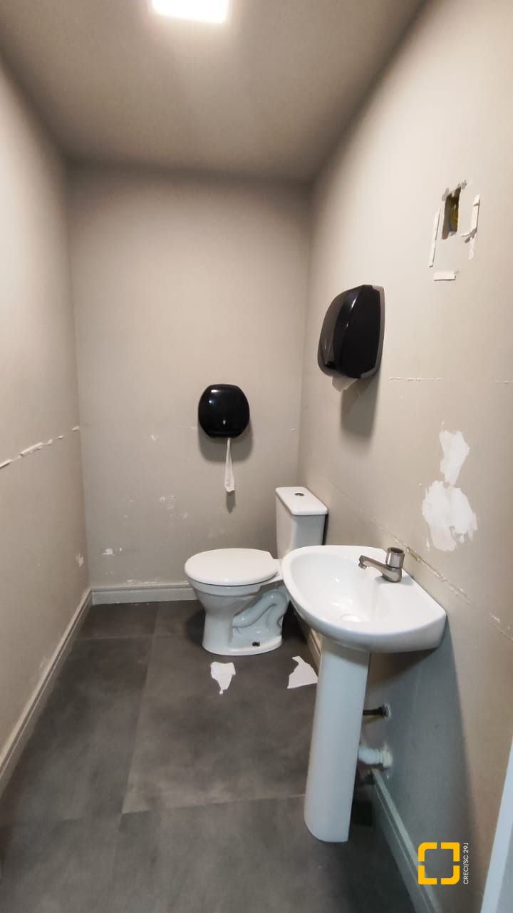 Loja com 68m², no bairro Centro em Florianópolis