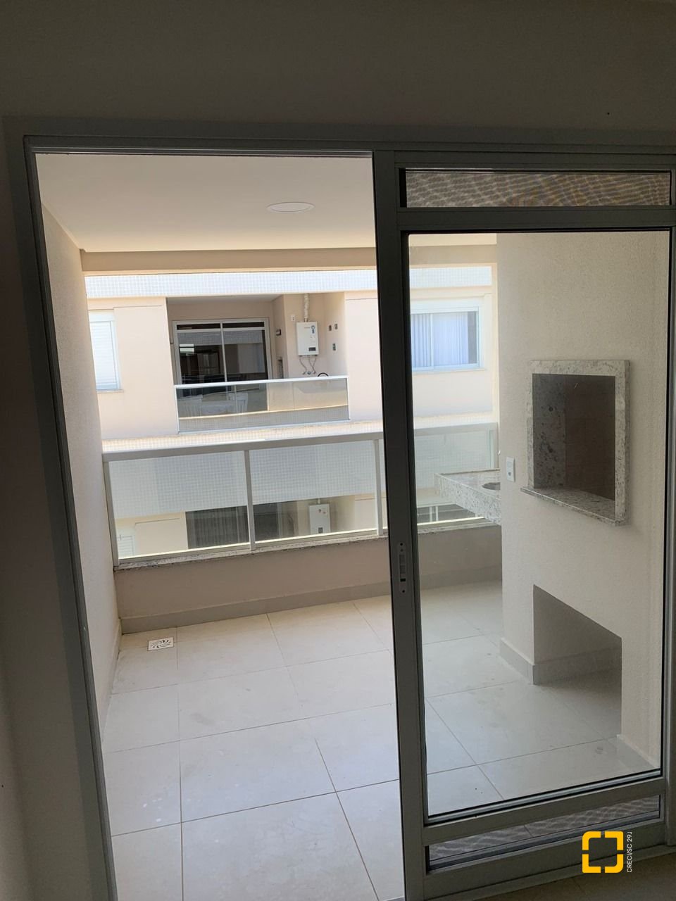 Apartamento com 83m², 3 quartos (sendo 1 suíte), 2 garagens, no bairro Ingleses em Florianópolis
