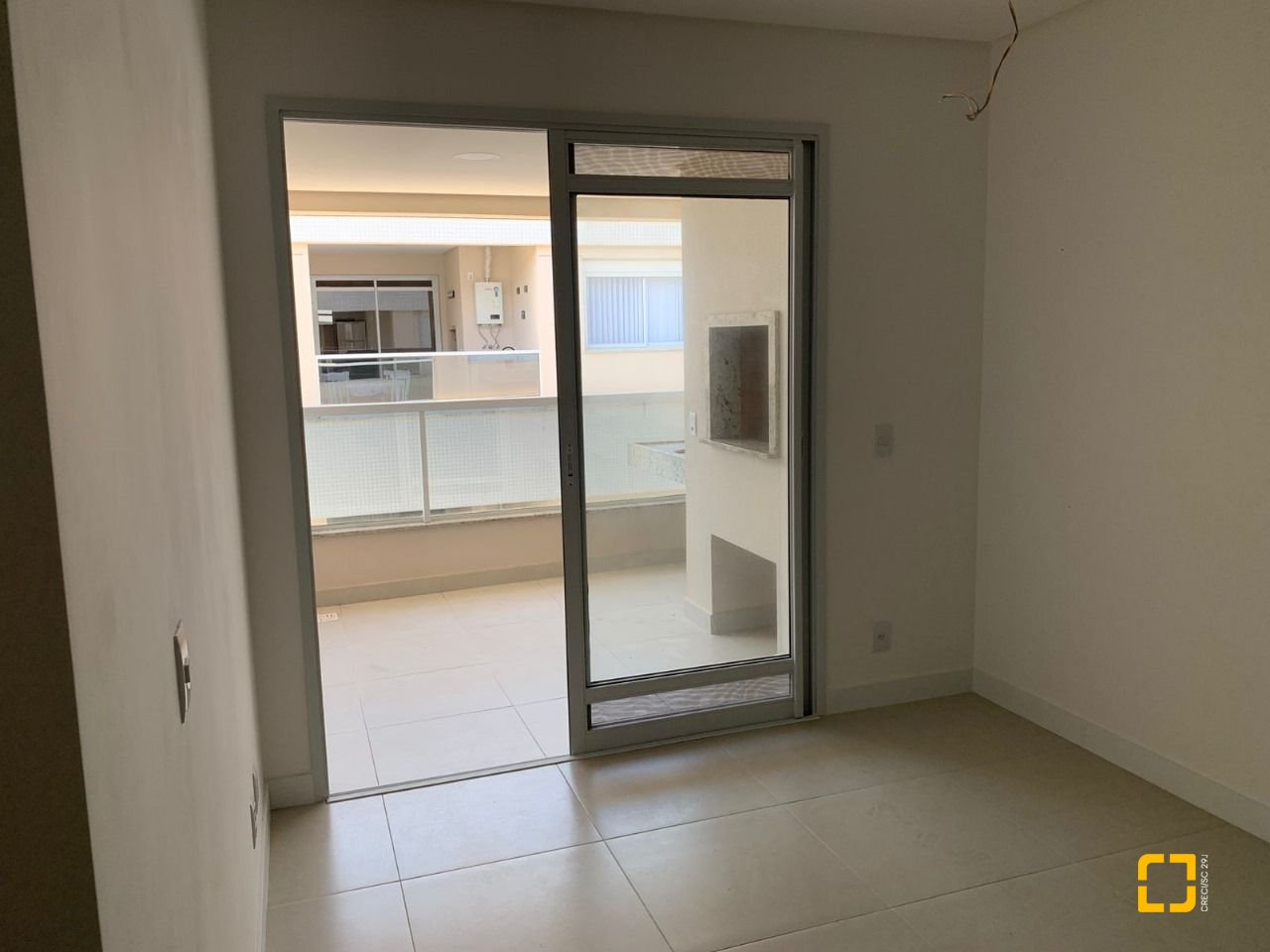 Apartamento com 83m², 3 quartos (sendo 1 suíte), 2 garagens, no bairro Ingleses em Florianópolis