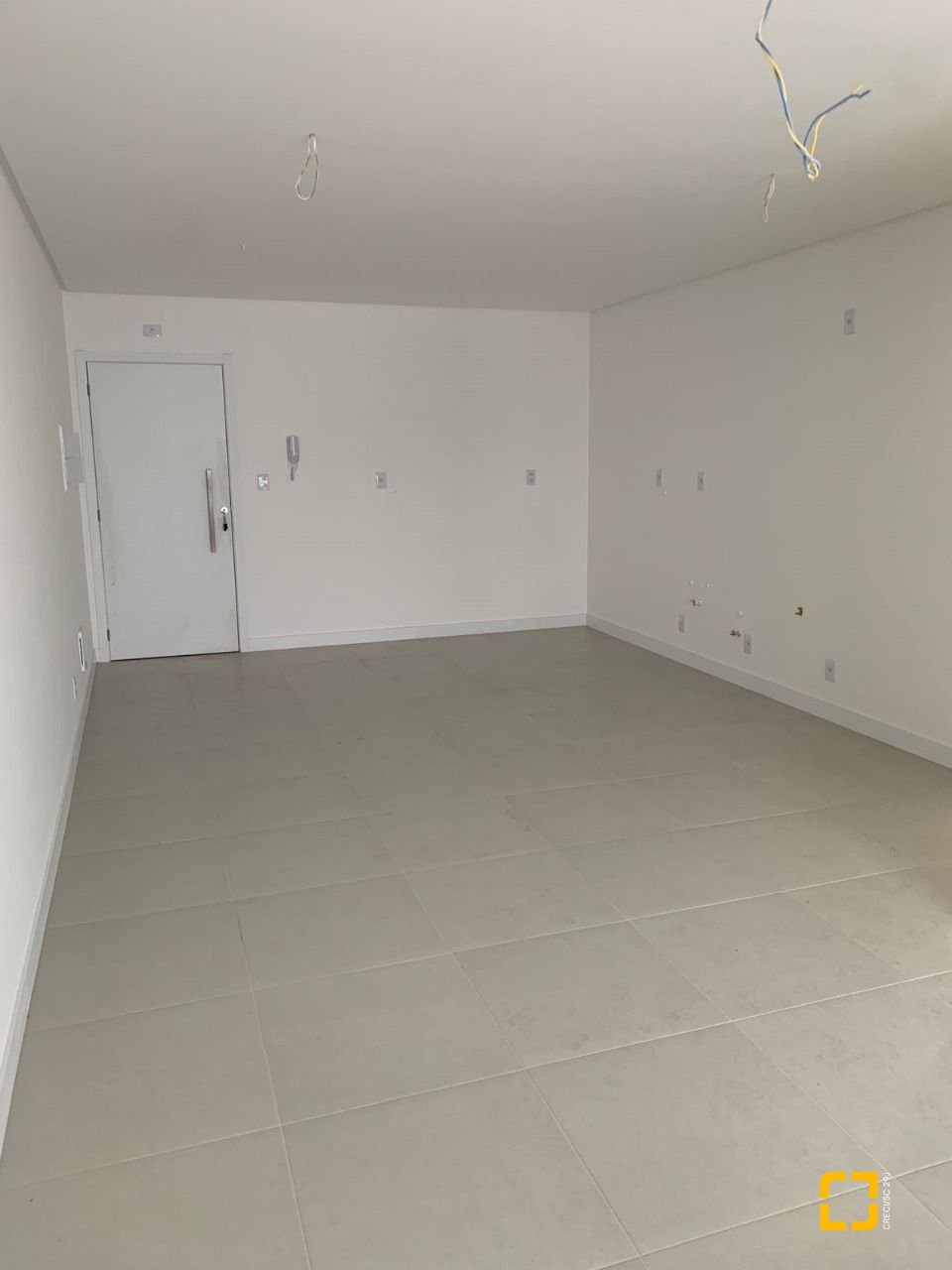 Apartamento com 83m², 3 quartos (sendo 1 suíte), 2 garagens, no bairro Ingleses em Florianópolis