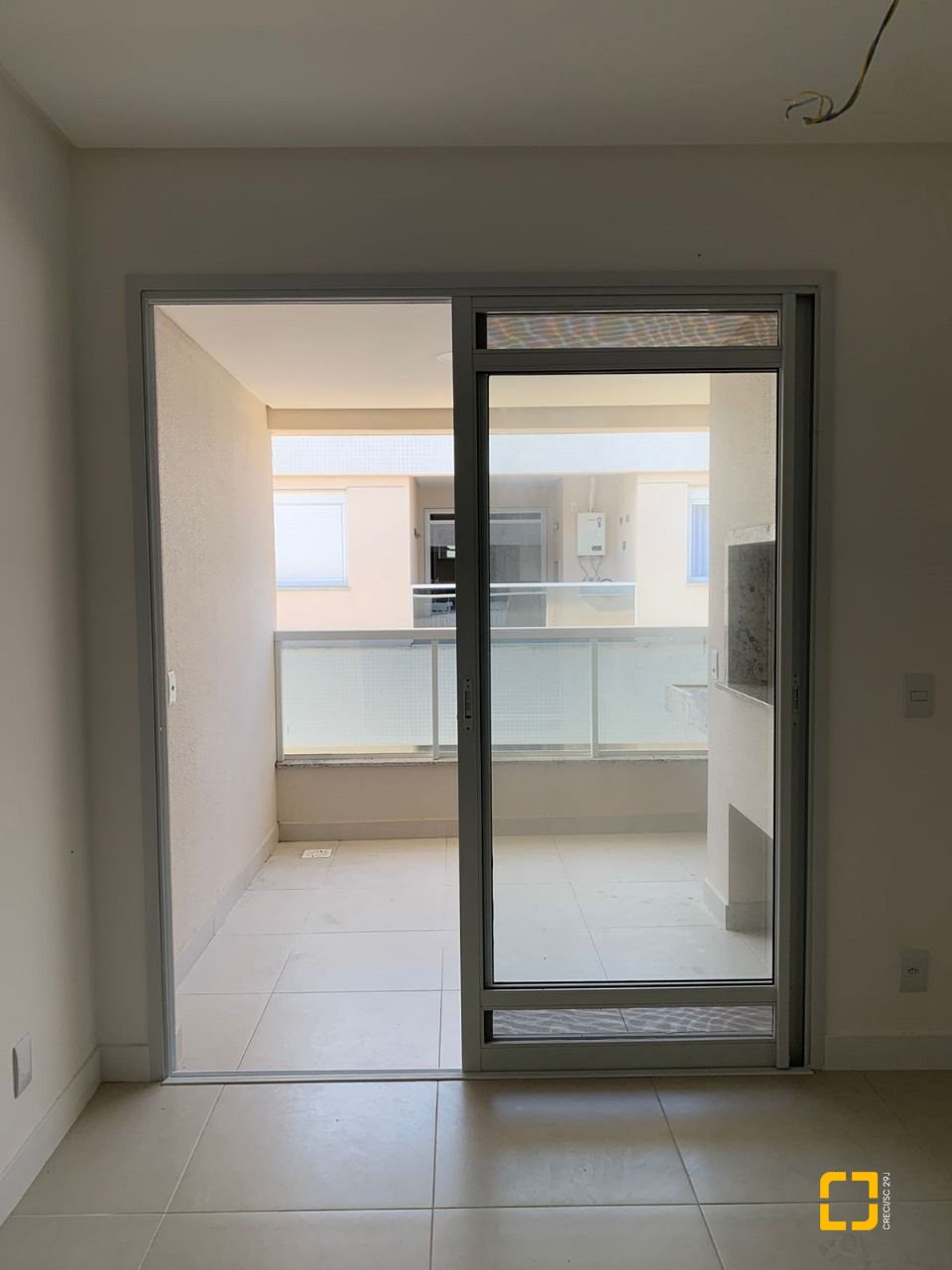 Apartamento com 83m², 3 quartos (sendo 1 suíte), 2 garagens, no bairro Ingleses em Florianópolis