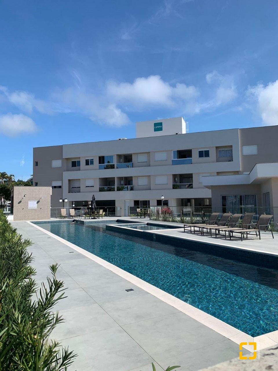 Apartamento com 83m², 3 quartos (sendo 1 suíte), 2 garagens, no bairro Ingleses em Florianópolis