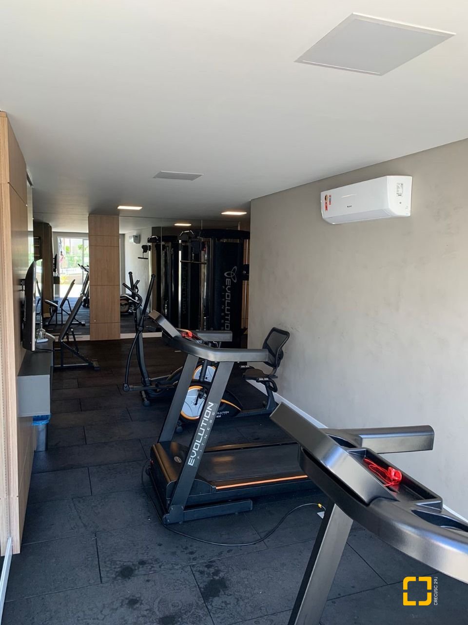 Apartamento com 83m², 3 quartos (sendo 1 suíte), 2 garagens, no bairro Ingleses em Florianópolis