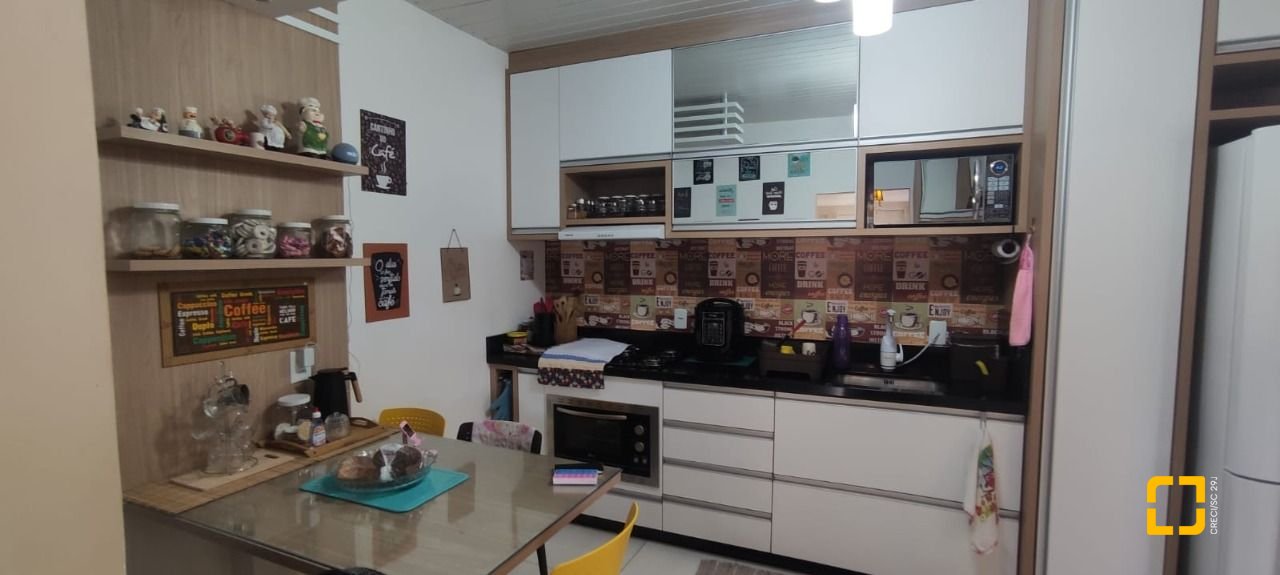 Casa, no bairro São João do Rio Vermelho em Florianópolis