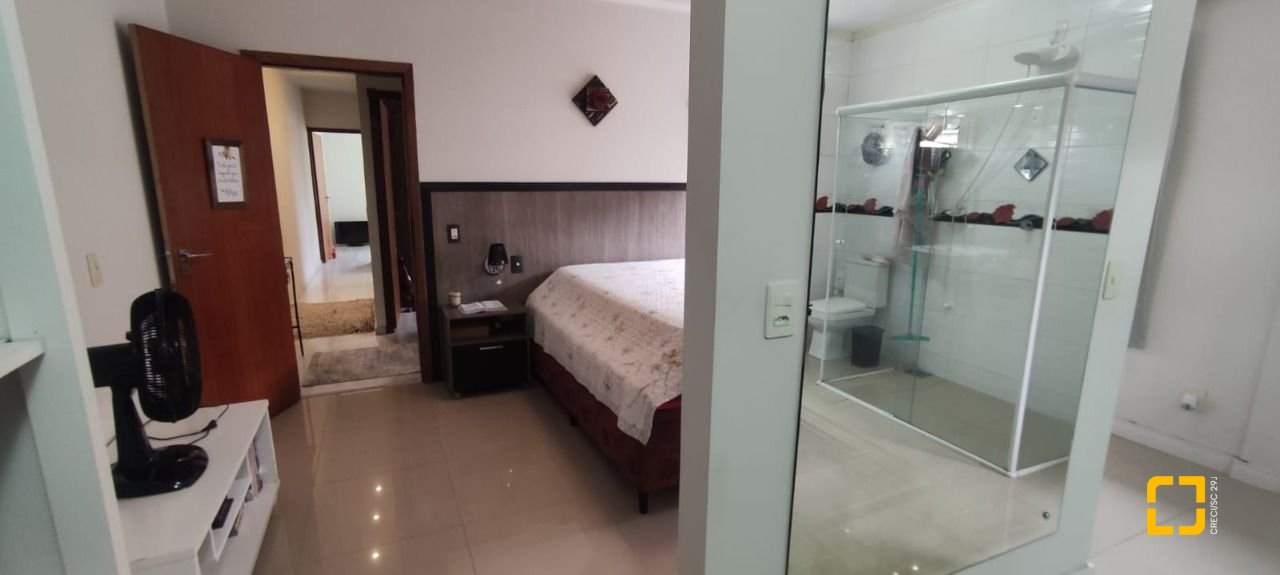 Casa, no bairro São João do Rio Vermelho em Florianópolis