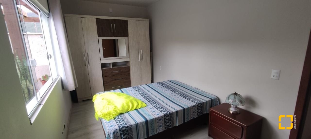 Casa, no bairro São João do Rio Vermelho em Florianópolis