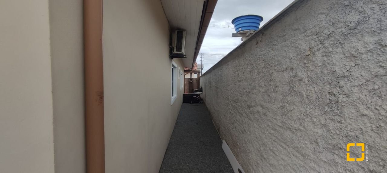 Casa, no bairro São João do Rio Vermelho em Florianópolis