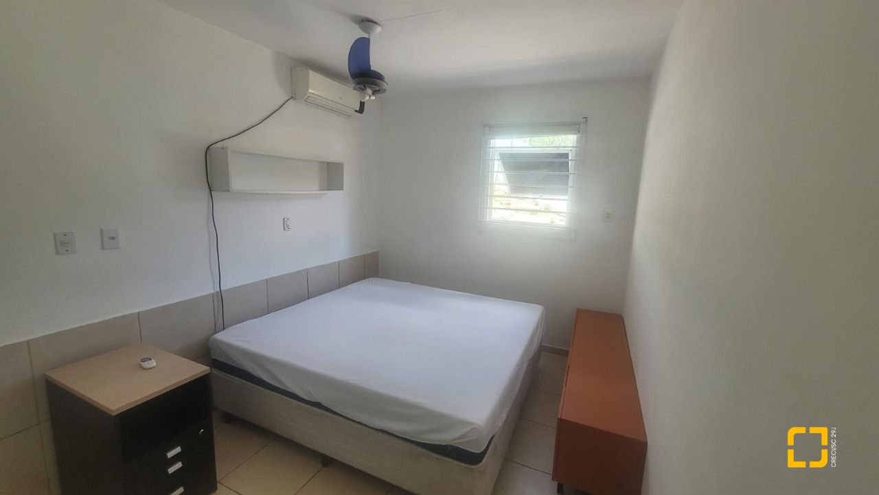 Casa com 82m², 2 quartos, 1 garagem, no bairro Agronômica em Florianópolis