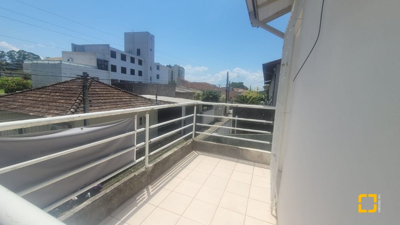 Casa com 82m², 2 quartos, 1 garagem, no bairro Agronômica em Florianópolis