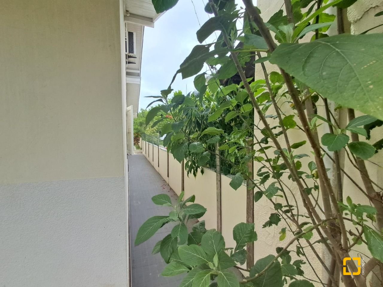 Casa com 140m², 4 quartos, 6 garagens, no bairro Ingleses em Florianópolis