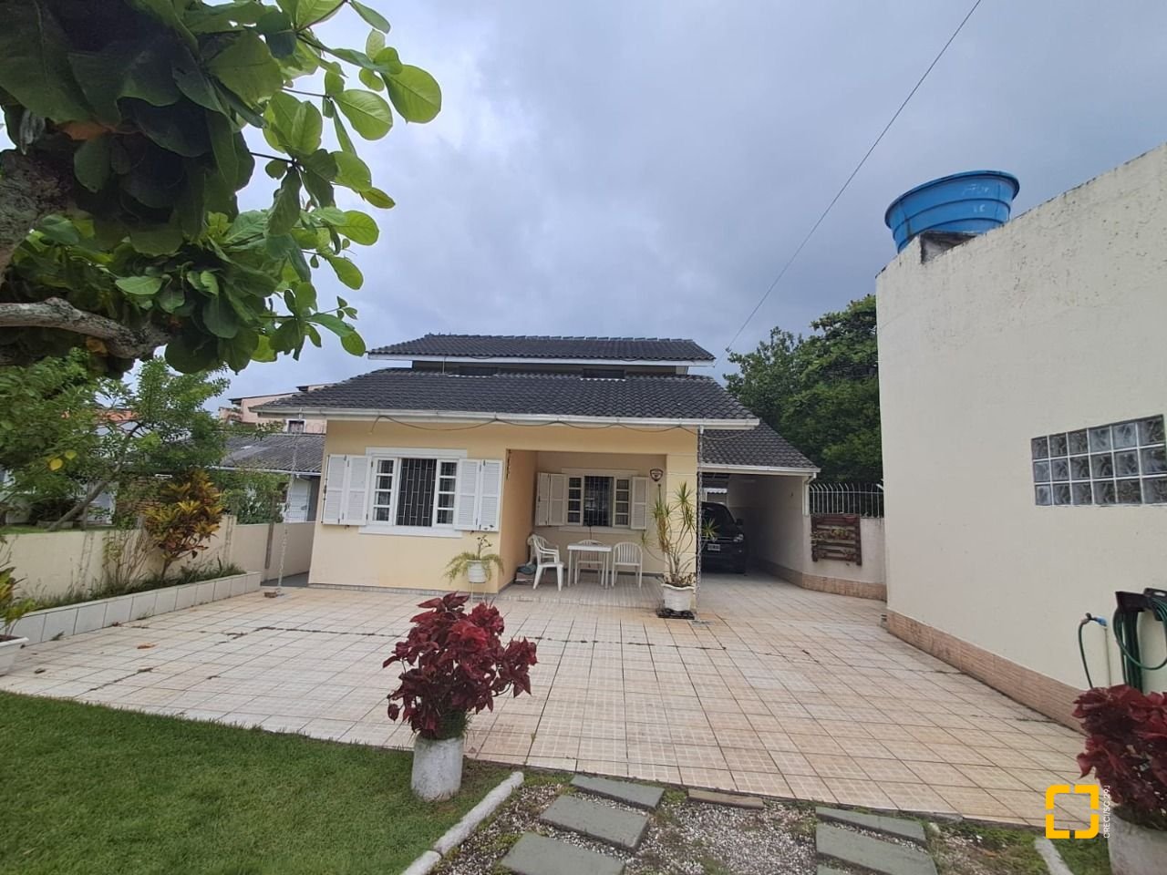 Casa com 140m², 4 quartos, 6 garagens, no bairro Ingleses em Florianópolis
