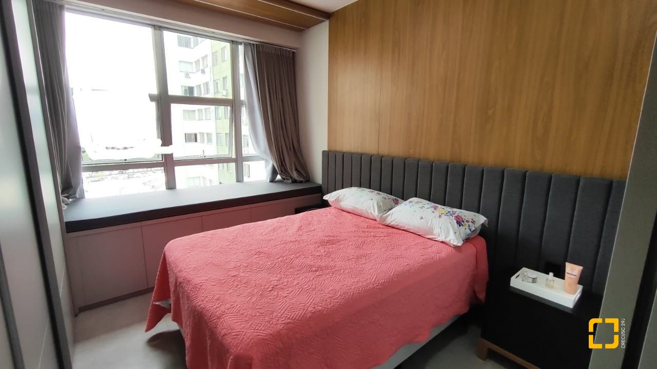 Studio com 47m², 1 quarto, 1 garagem, no bairro Centro em Florianópolis