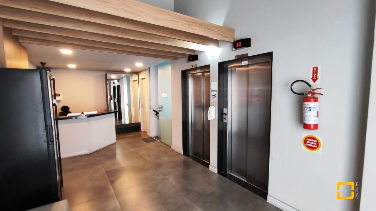 Studio com 47m², 1 quarto, 1 garagem, no bairro Centro em Florianópolis