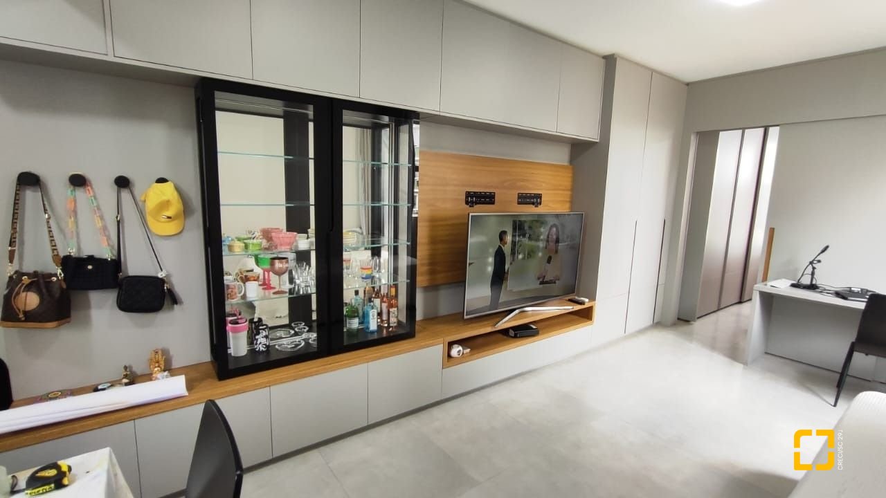 Studio com 47m², 1 quarto, 1 garagem, no bairro Centro em Florianópolis
