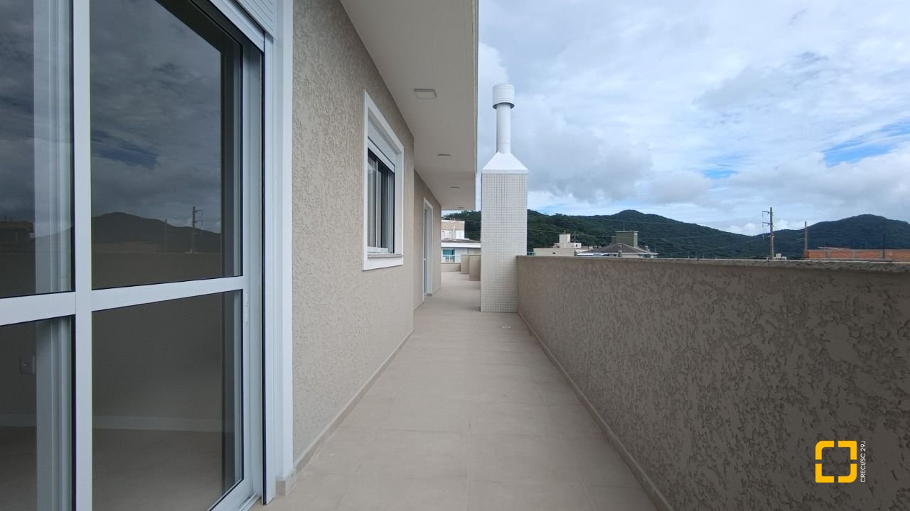 Cobertura com 164m², 4 quartos (sendo 1 suíte), 2 garagens, no bairro Ingleses em Florianópolis