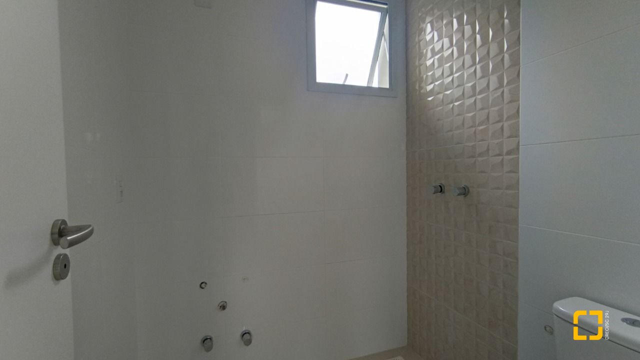 Cobertura com 164m², 4 quartos (sendo 1 suíte), 2 garagens, no bairro Ingleses em Florianópolis