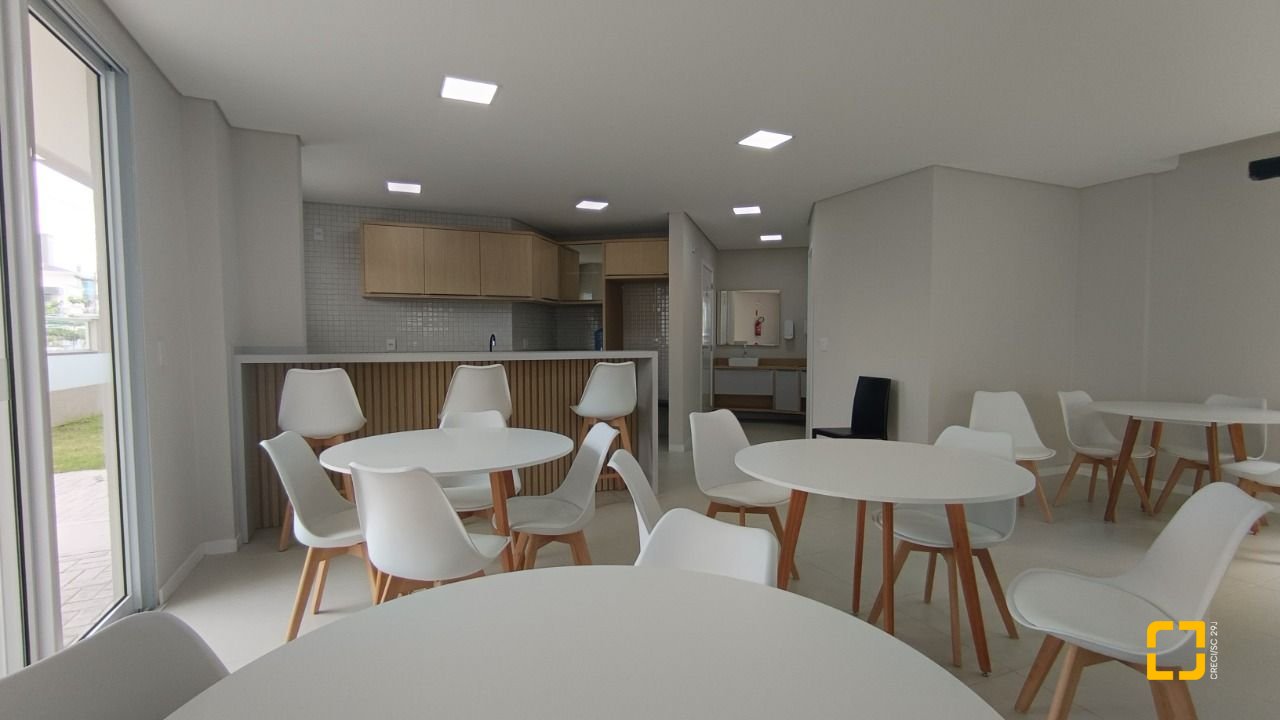 Cobertura com 196m², 4 quartos (sendo 1 suíte), 2 garagens, no bairro Ingleses em Florianópolis