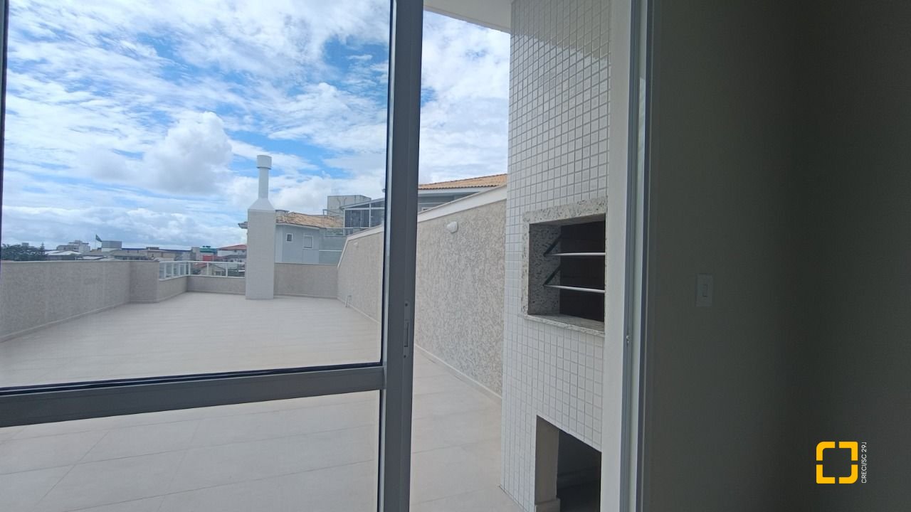 Cobertura com 196m², 4 quartos (sendo 1 suíte), 2 garagens, no bairro Ingleses em Florianópolis