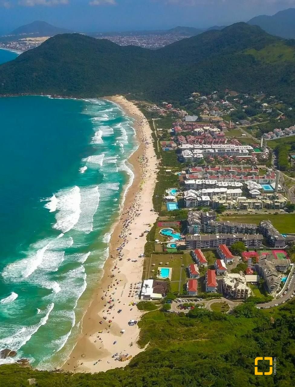 Apartamento com 76m², 4 quartos (sendo 1 suíte), 2 garagens, no bairro Praia Brava em Florianópolis