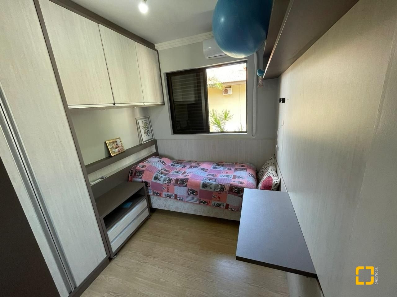 Apartamento com 76m², 4 quartos (sendo 1 suíte), 2 garagens, no bairro Praia Brava em Florianópolis