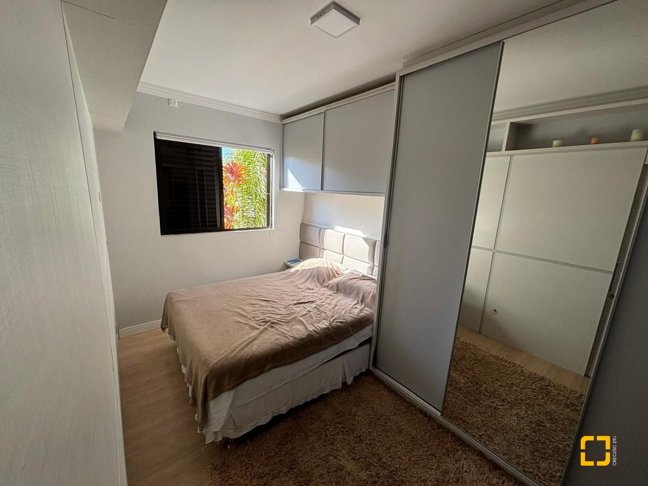 Apartamento com 76m², 4 quartos (sendo 1 suíte), 2 garagens, no bairro Praia Brava em Florianópolis