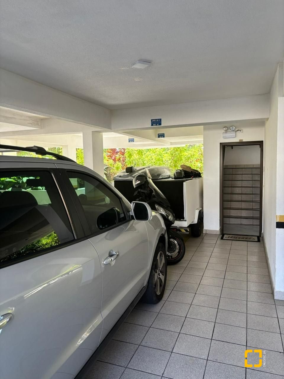 Apartamento com 76m², 4 quartos (sendo 1 suíte), 2 garagens, no bairro Praia Brava em Florianópolis