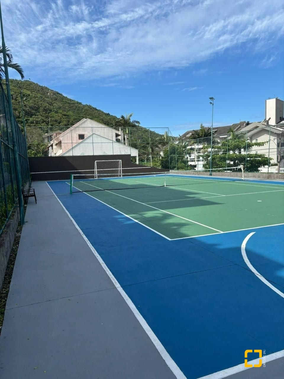 Apartamento com 76m², 4 quartos (sendo 1 suíte), 2 garagens, no bairro Praia Brava em Florianópolis