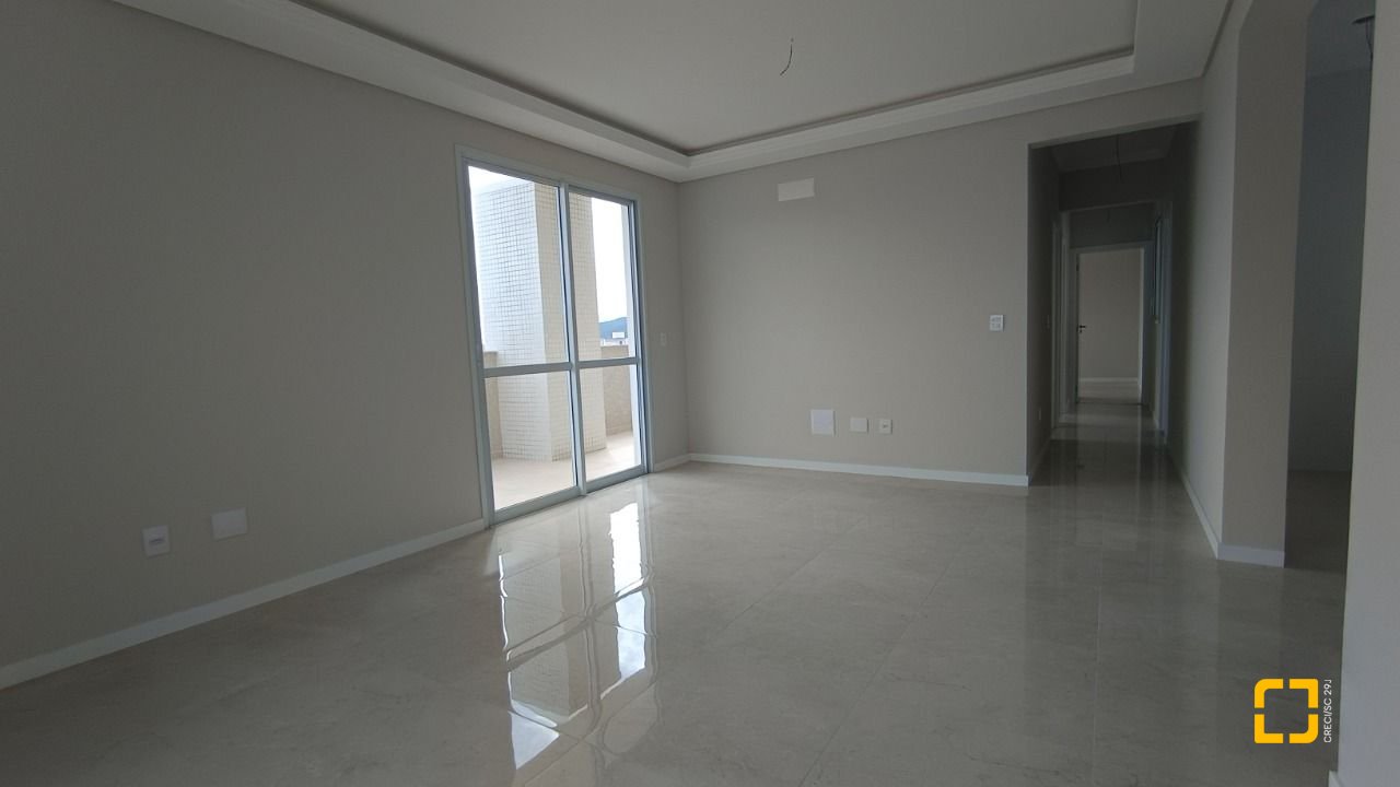 Cobertura com 171m², 4 quartos (sendo 1 suíte), 2 garagens, no bairro Ingleses em Florianópolis