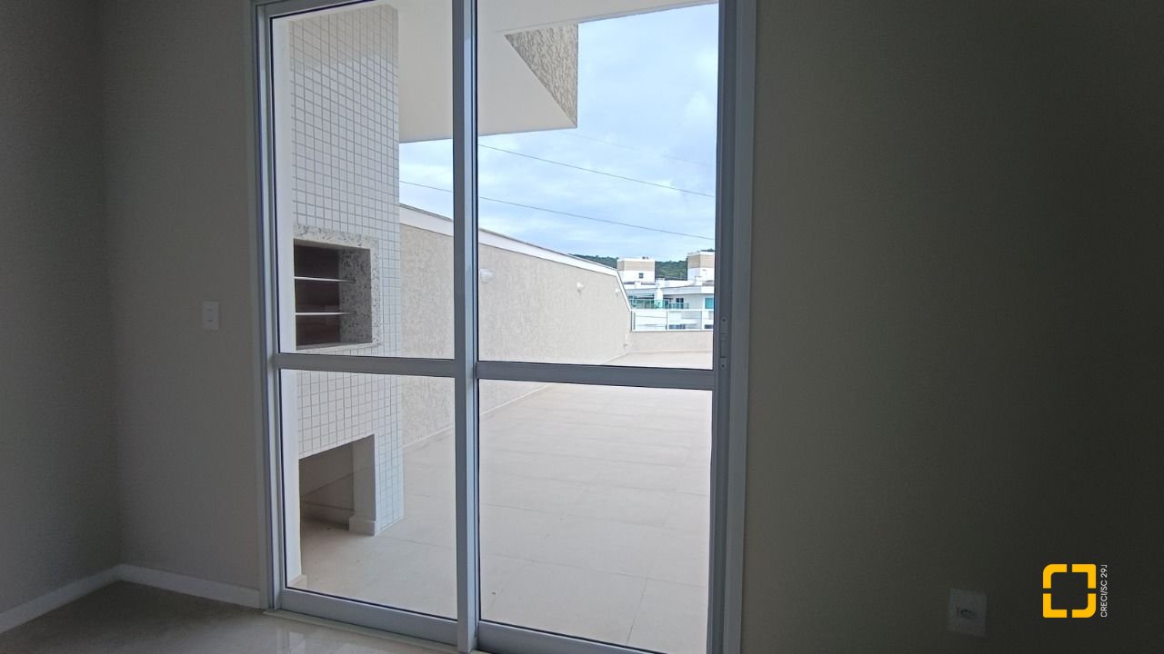 Cobertura com 171m², 4 quartos (sendo 1 suíte), 2 garagens, no bairro Ingleses em Florianópolis