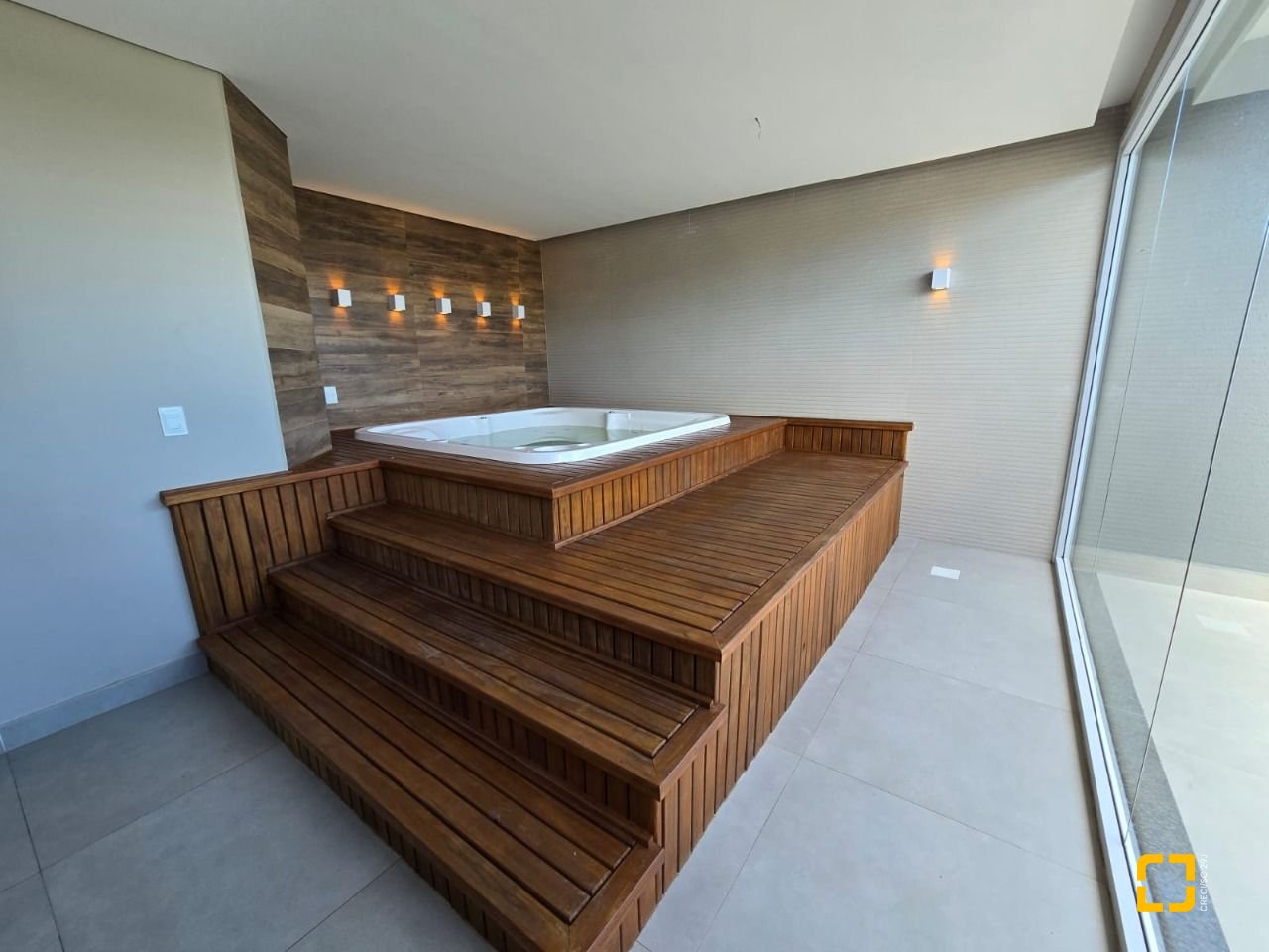 Apartamento com 35m², 1 quarto, 1 garagem, no bairro Campeche em Florianópolis