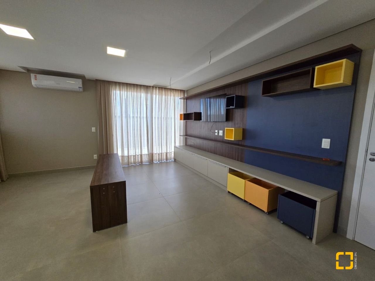 Apartamento com 35m², 1 quarto, 1 garagem, no bairro Campeche em Florianópolis