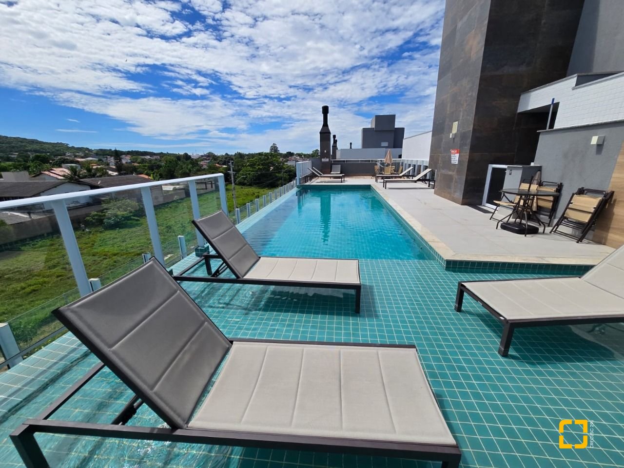 Apartamento com 35m², 1 quarto, 1 garagem, no bairro Campeche em Florianópolis