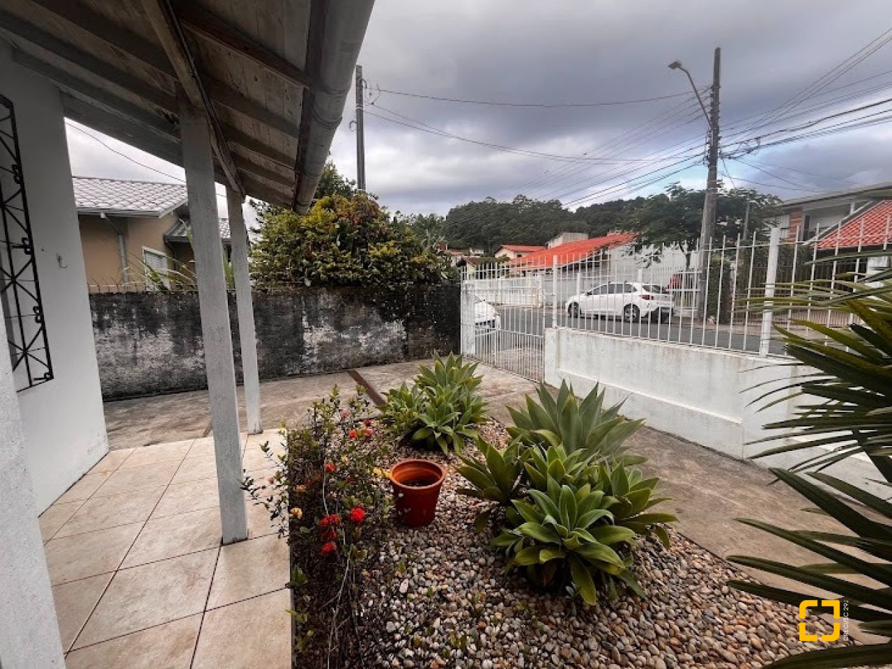Casa com 115m², 3 quartos, 1 garagem, no bairro Saco dos Limões em Florianópolis