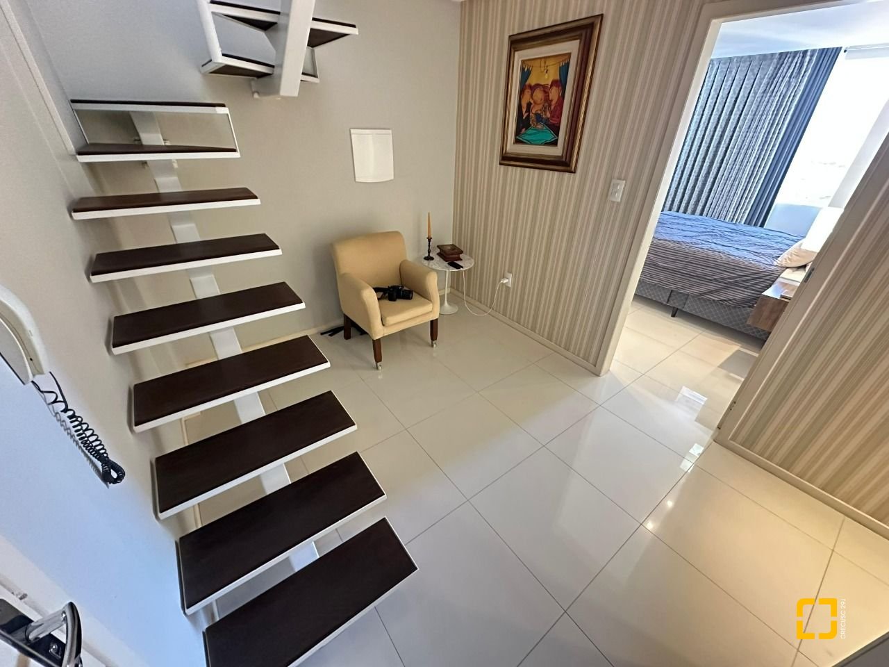 Cobertura com 118m², 4 quartos (sendo 1 suíte), 2 garagens, no bairro Trindade em Florianópolis